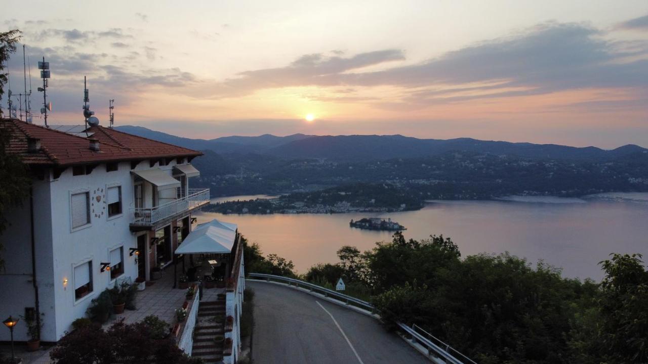 Hotel Panoramico Lago D'Orta (Adults Only) Madonna Del Sasso Eksteriør billede