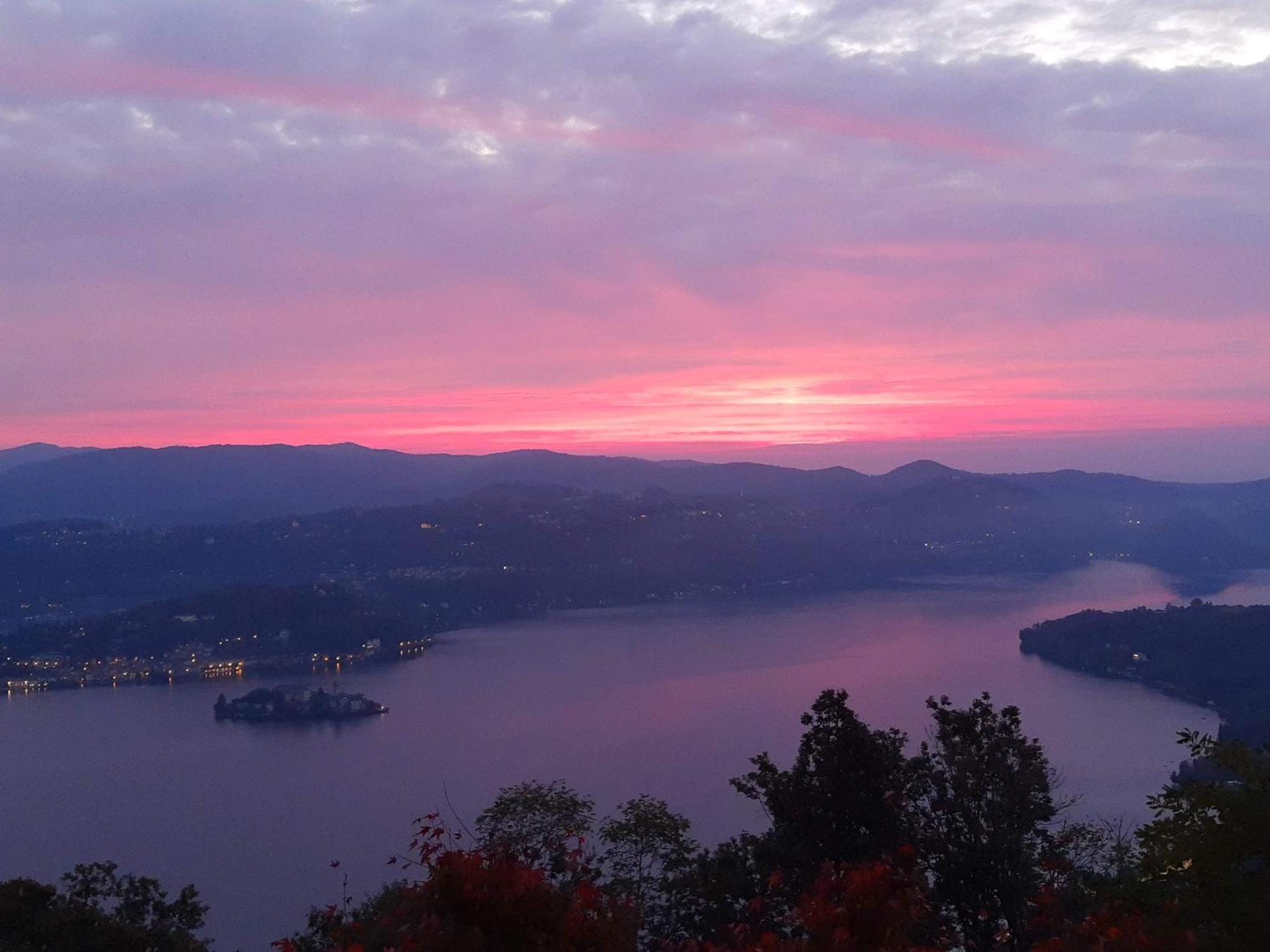 Hotel Panoramico Lago D'Orta (Adults Only) Madonna Del Sasso Eksteriør billede