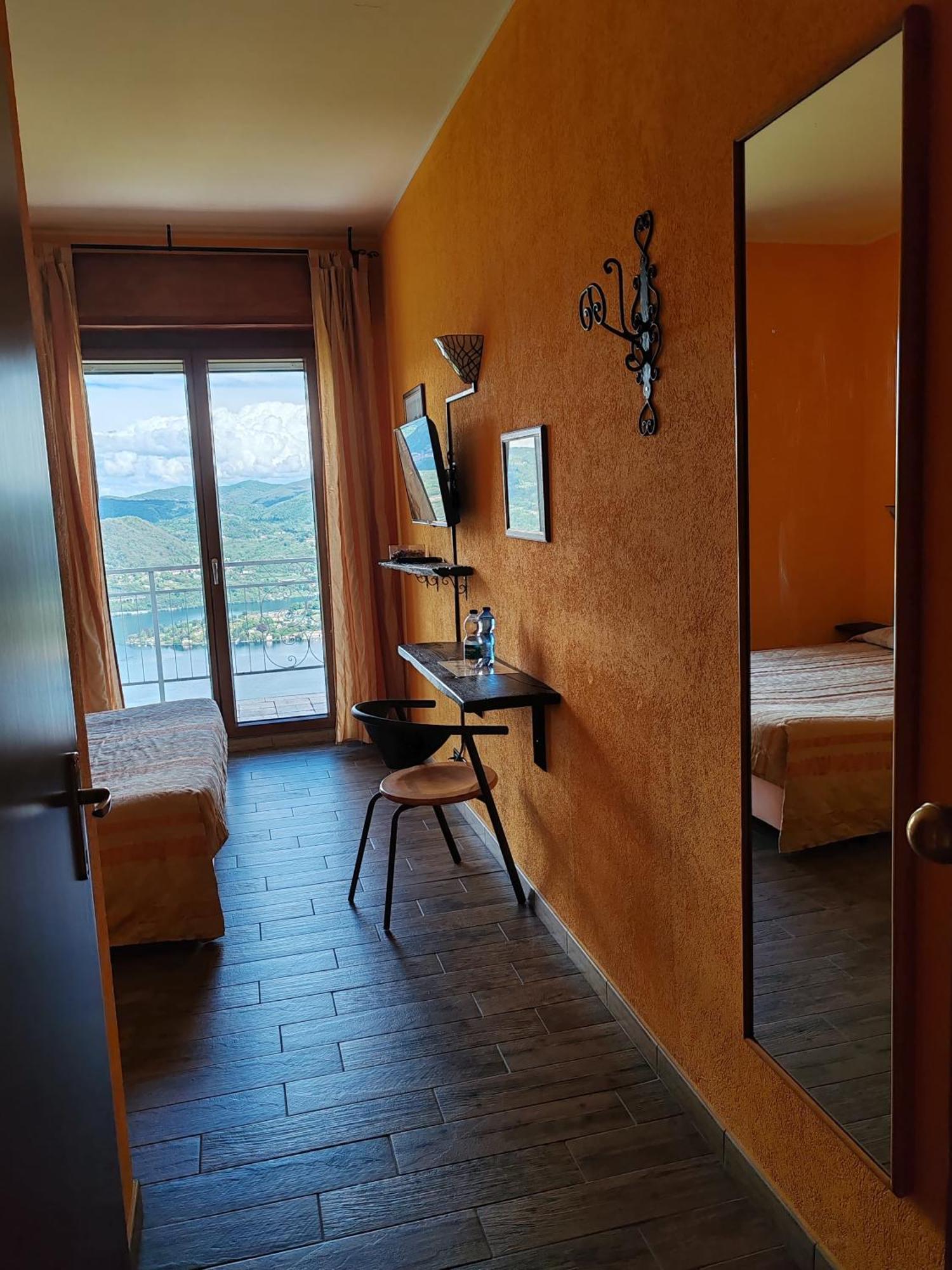 Hotel Panoramico Lago D'Orta (Adults Only) Madonna Del Sasso Eksteriør billede