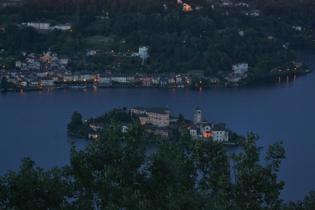 Hotel Panoramico Lago D'Orta (Adults Only) Madonna Del Sasso Eksteriør billede