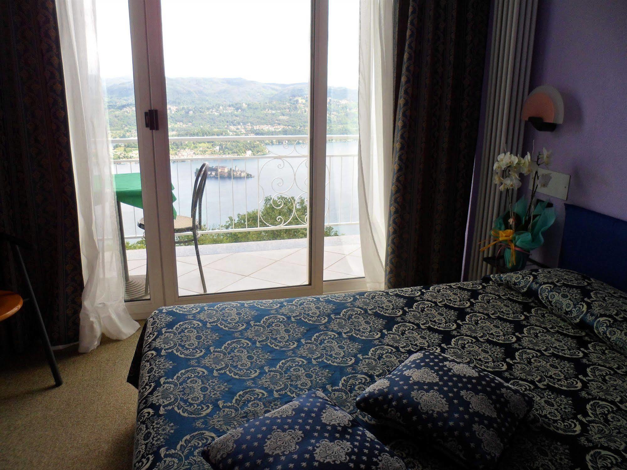 Hotel Panoramico Lago D'Orta (Adults Only) Madonna Del Sasso Eksteriør billede