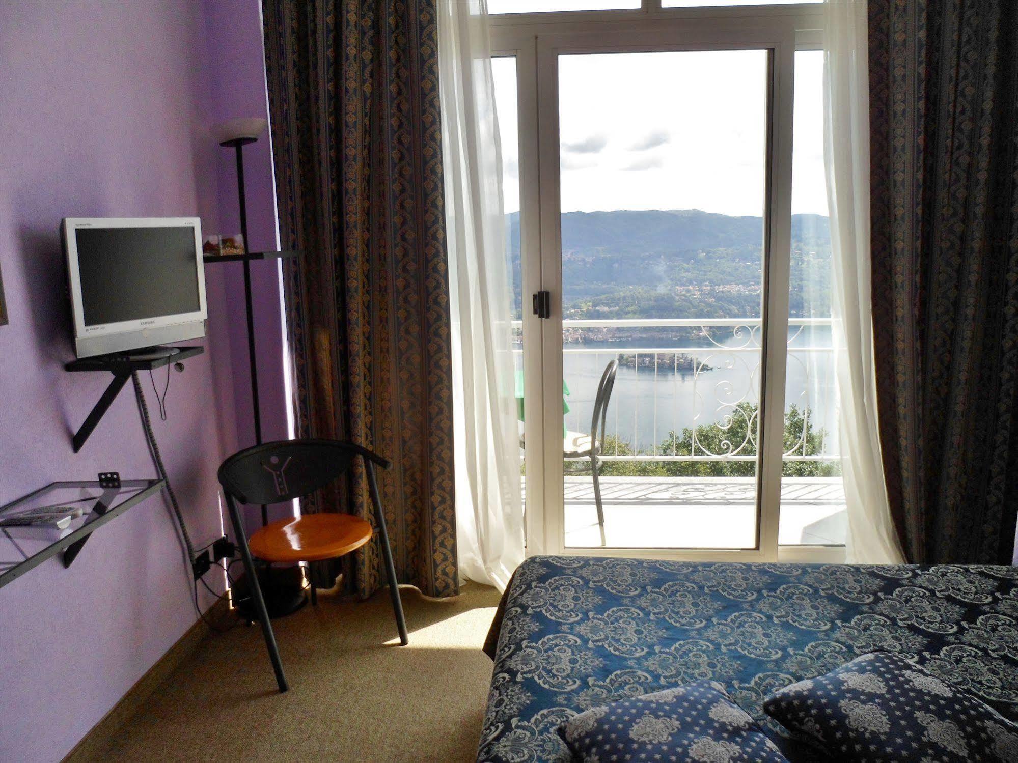 Hotel Panoramico Lago D'Orta (Adults Only) Madonna Del Sasso Eksteriør billede