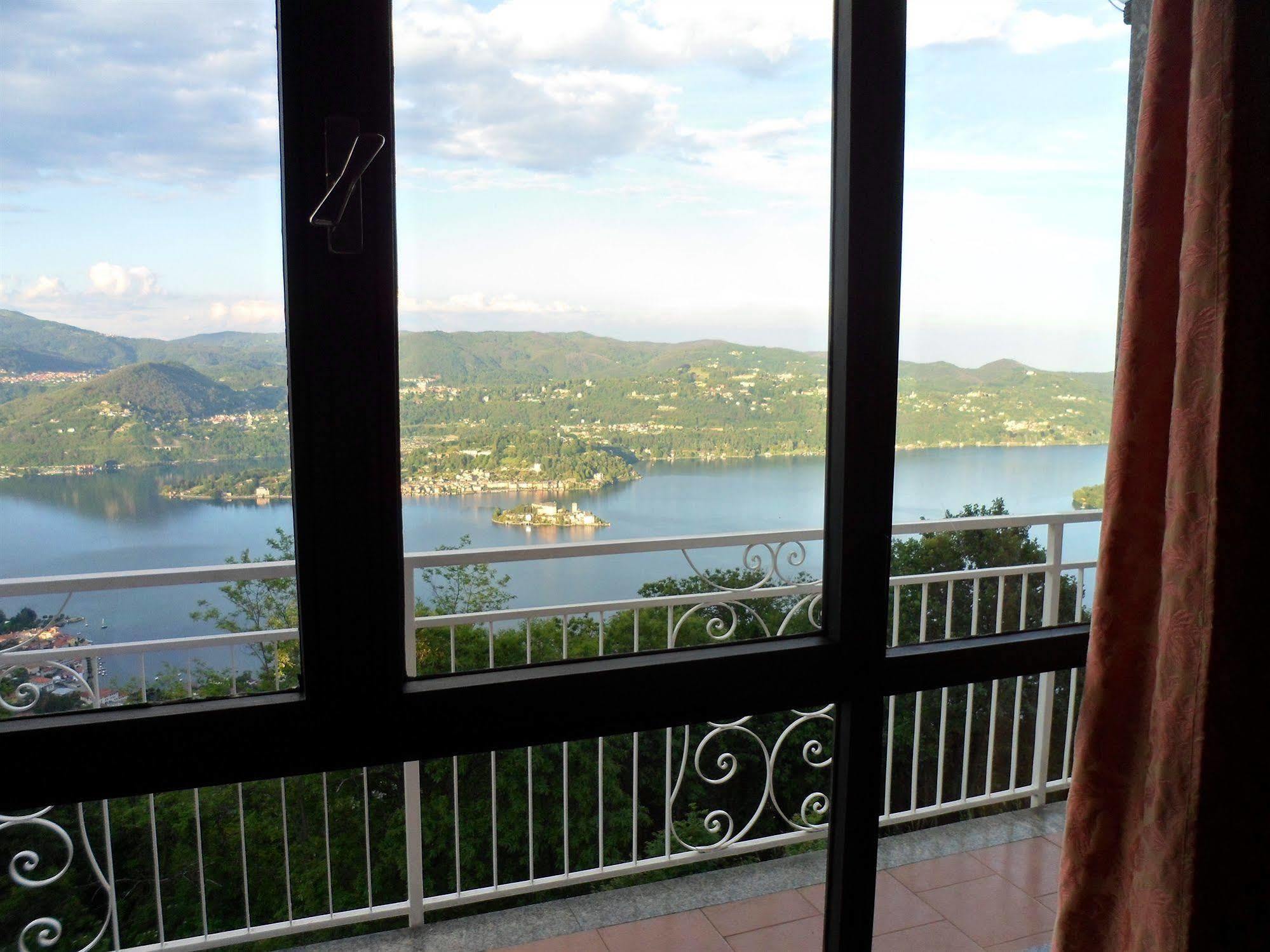 Hotel Panoramico Lago D'Orta (Adults Only) Madonna Del Sasso Eksteriør billede
