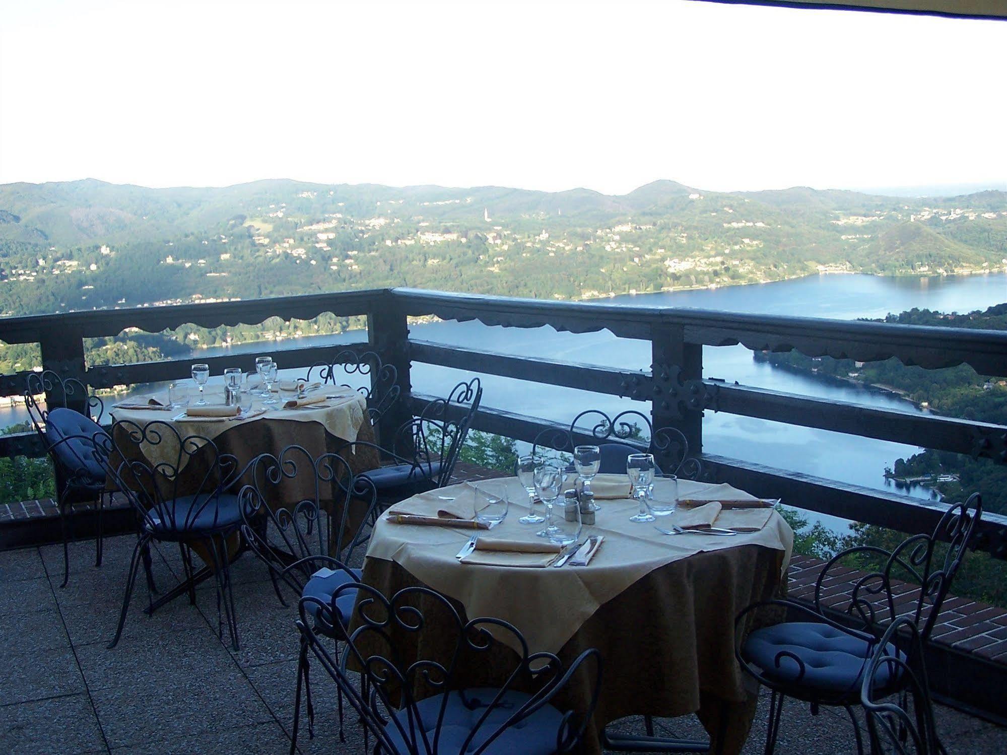 Hotel Panoramico Lago D'Orta (Adults Only) Madonna Del Sasso Eksteriør billede